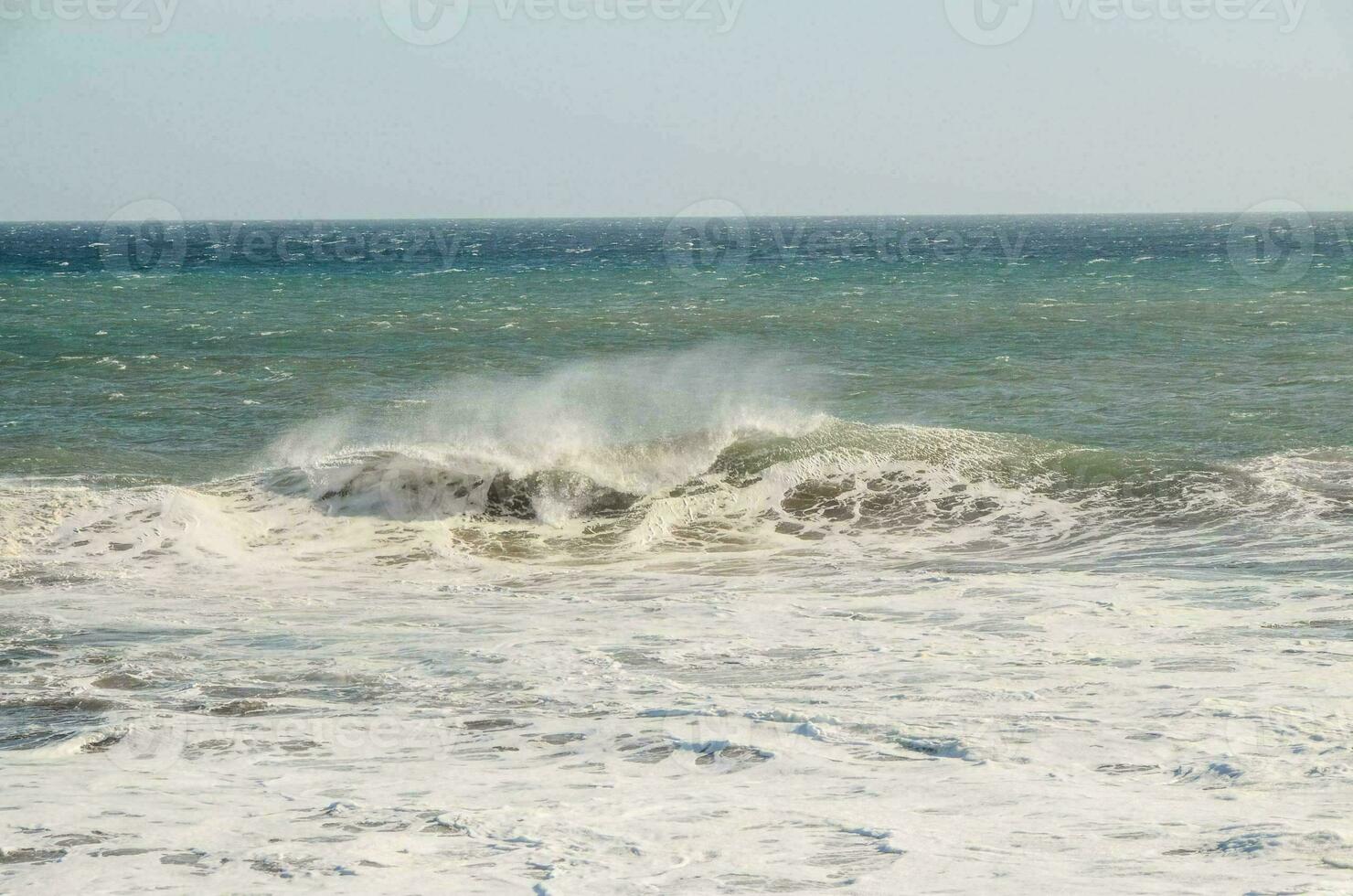 Sea with waves photo