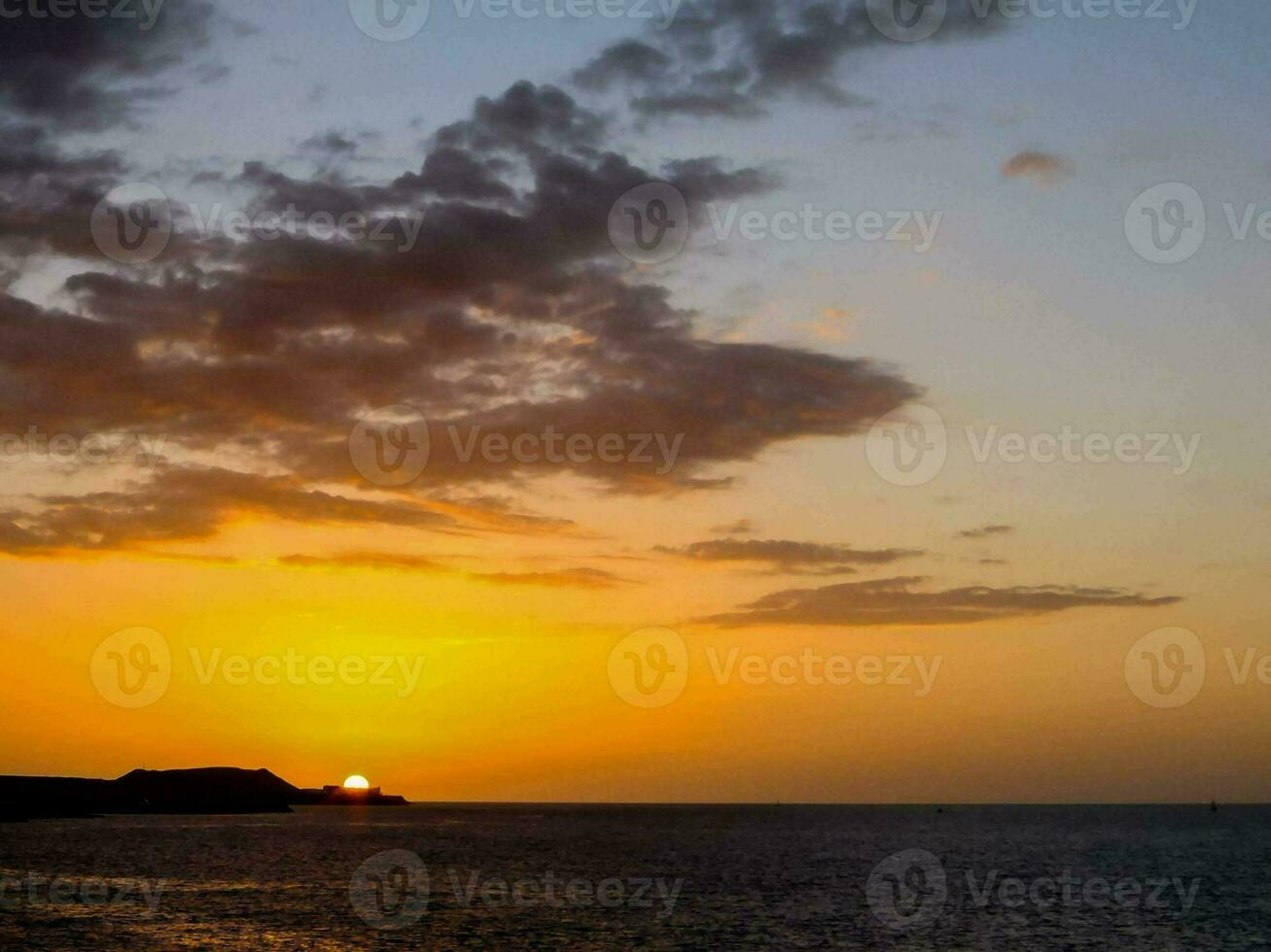 Scenic sunrise view photo