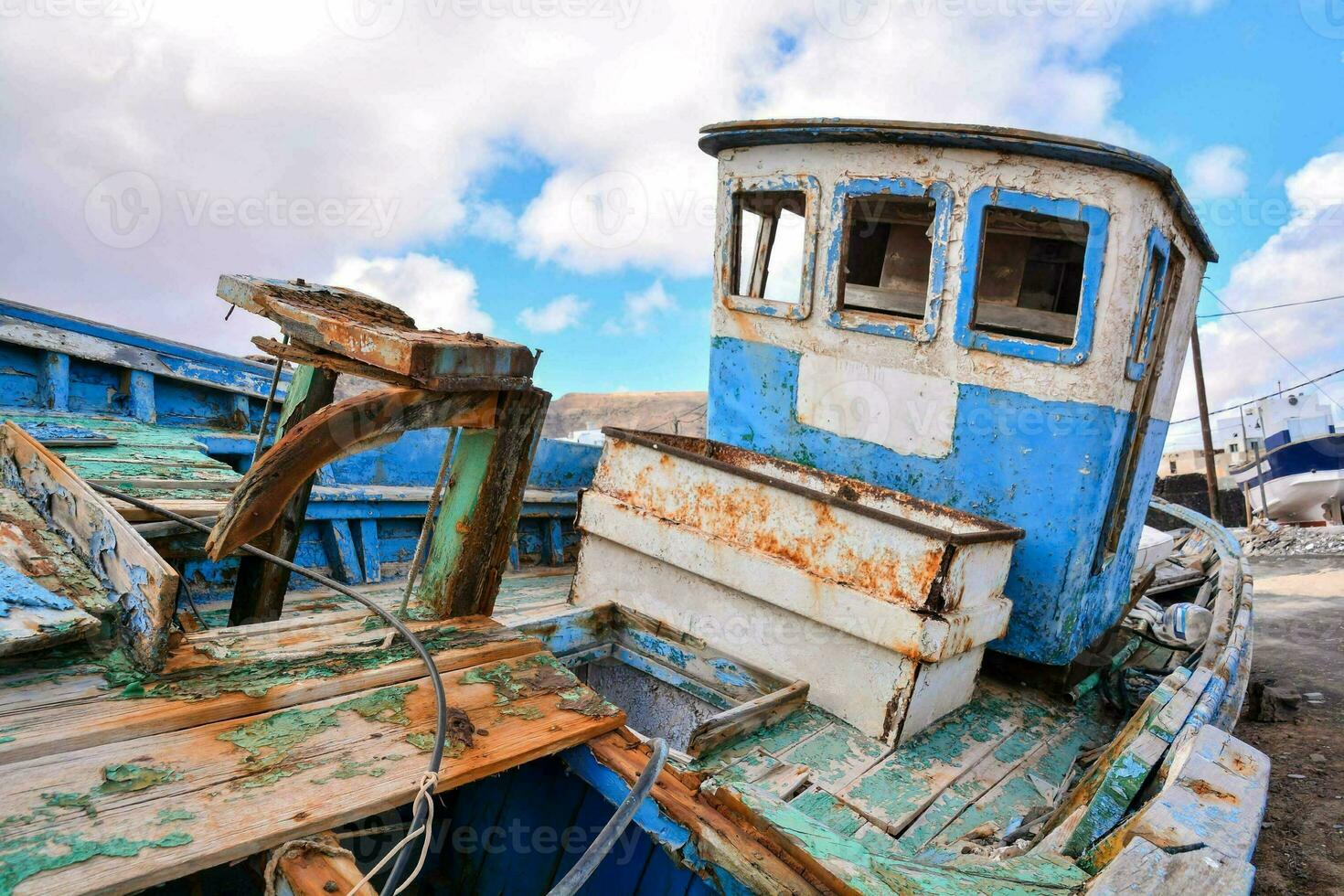 An abandoned boat photo