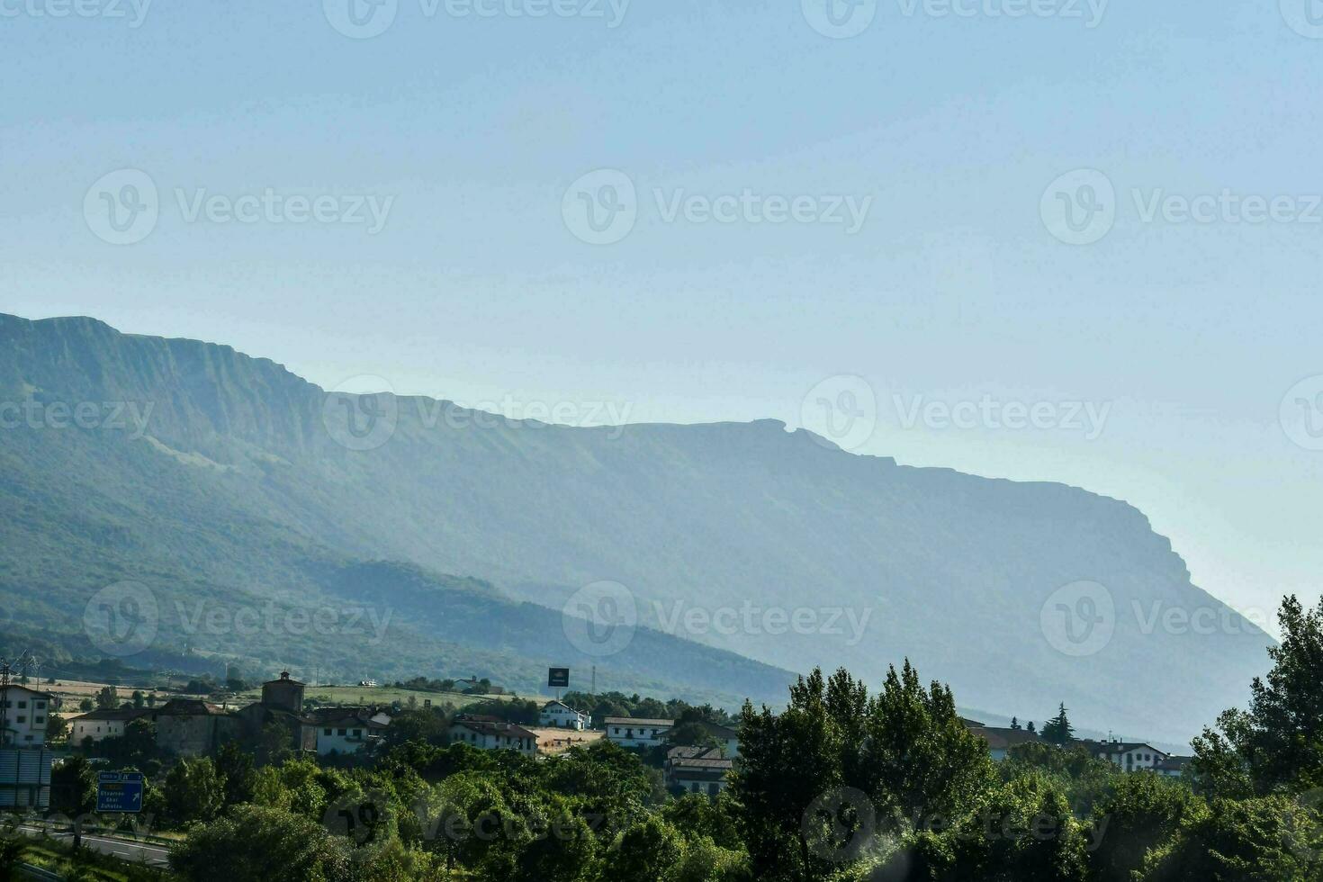 vista panorámica de la montaña foto