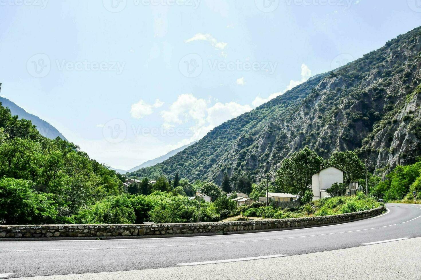 vista panorámica de la montaña foto