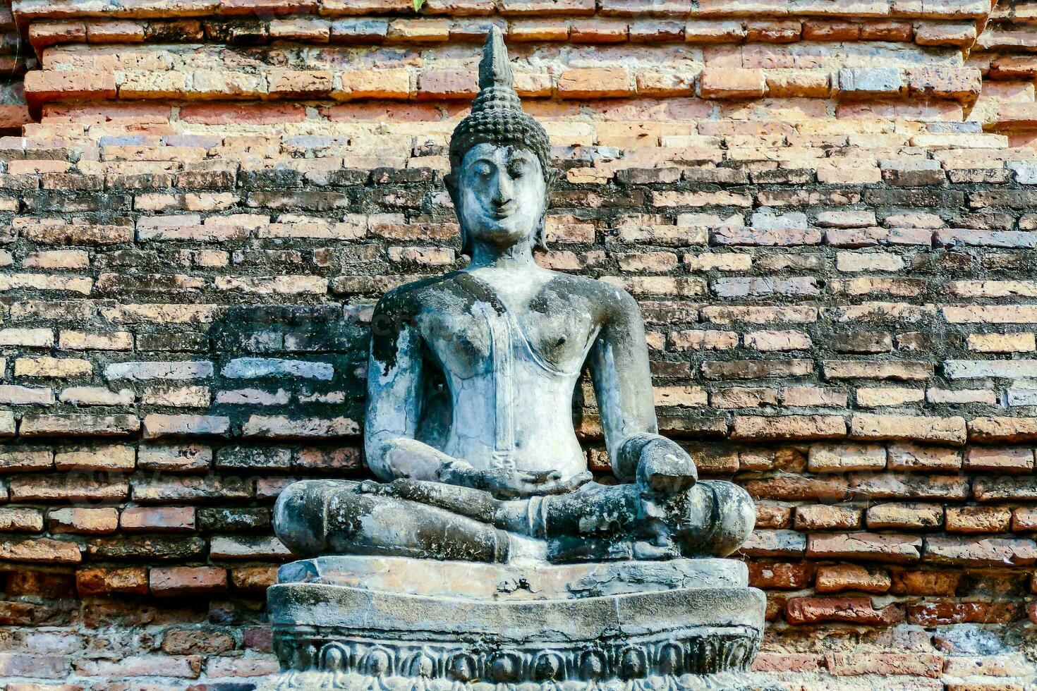 Asian traditional sculpture photo