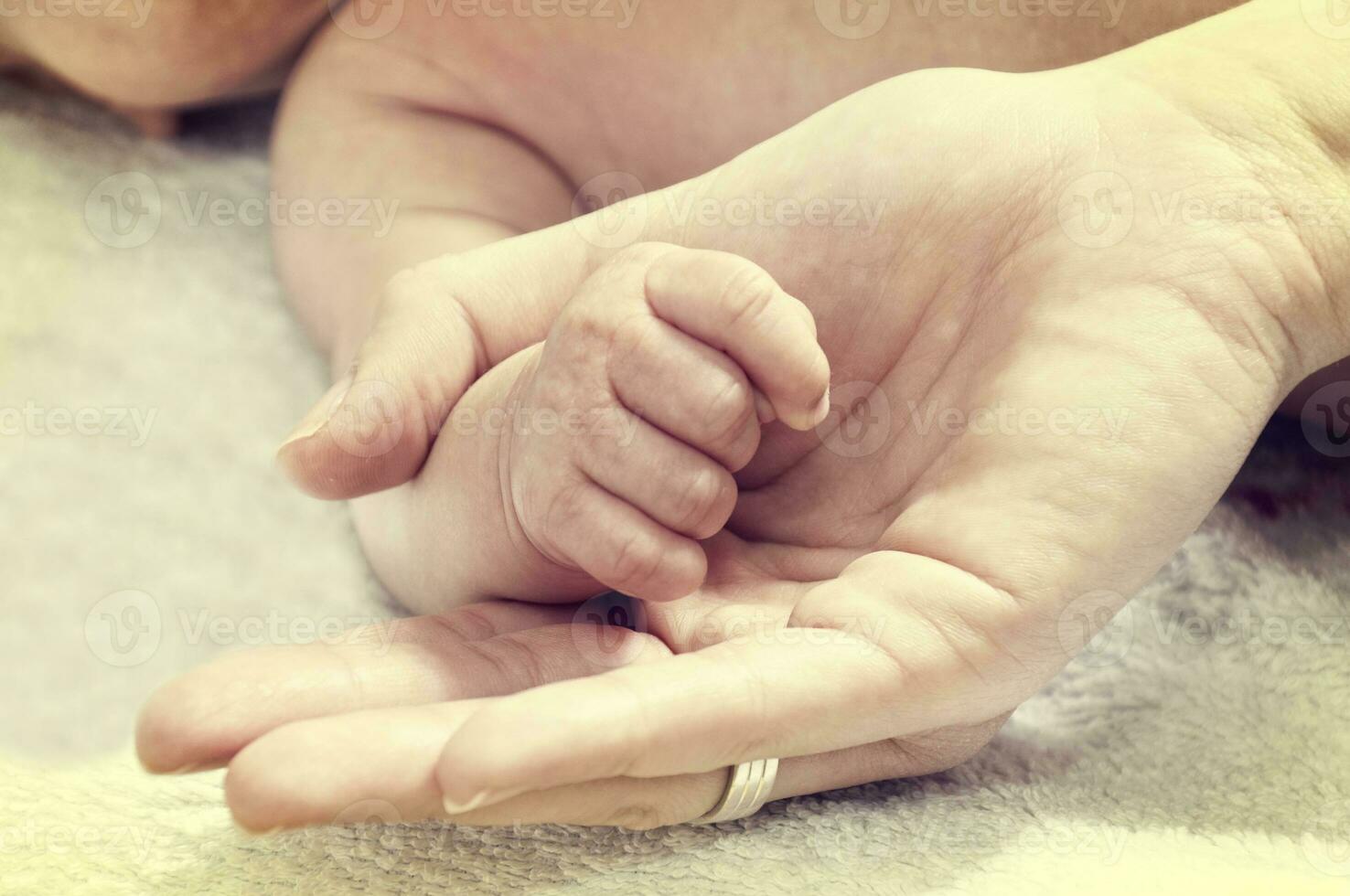 baby girl hand photo