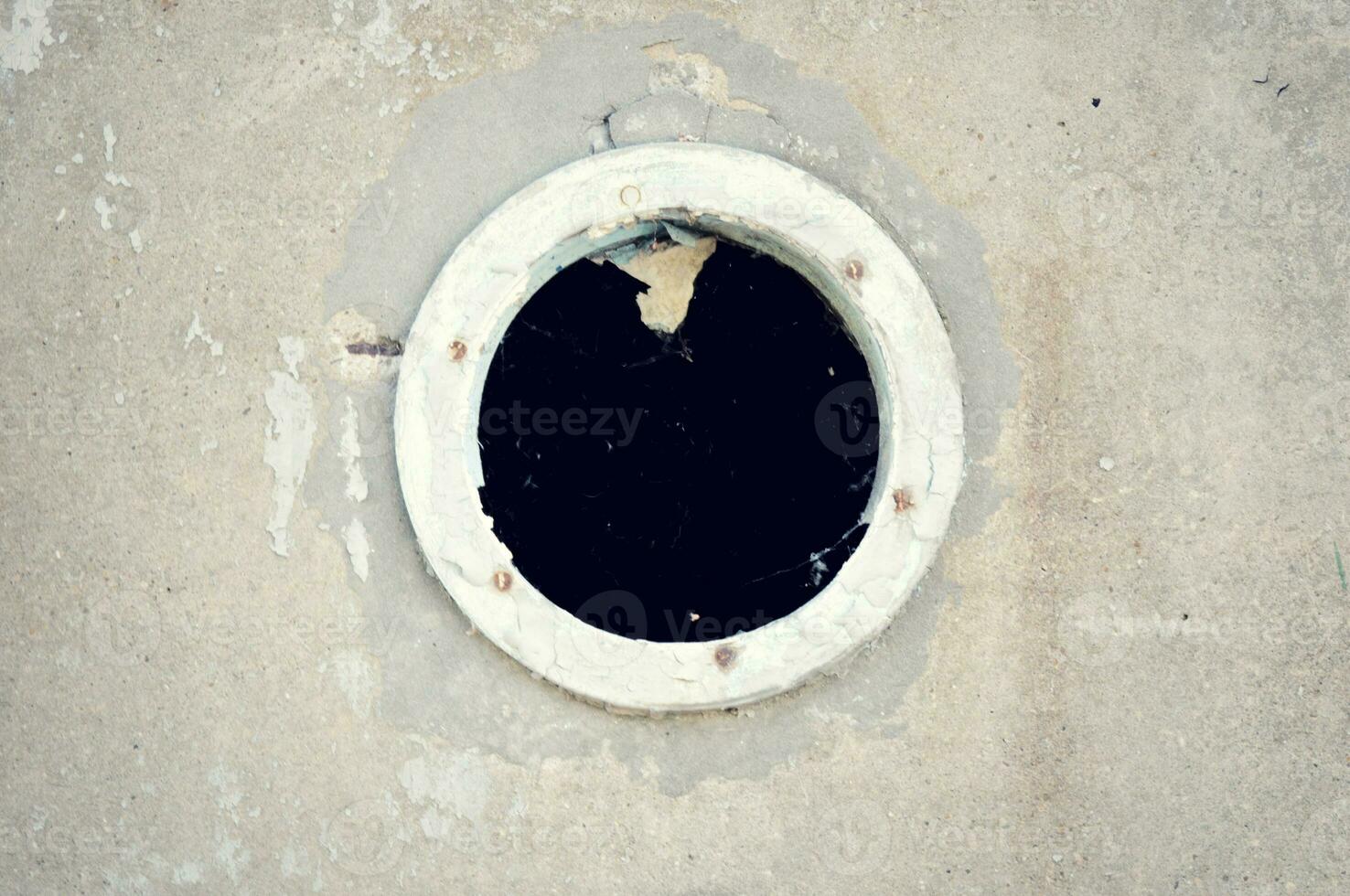 Wall hole background photo