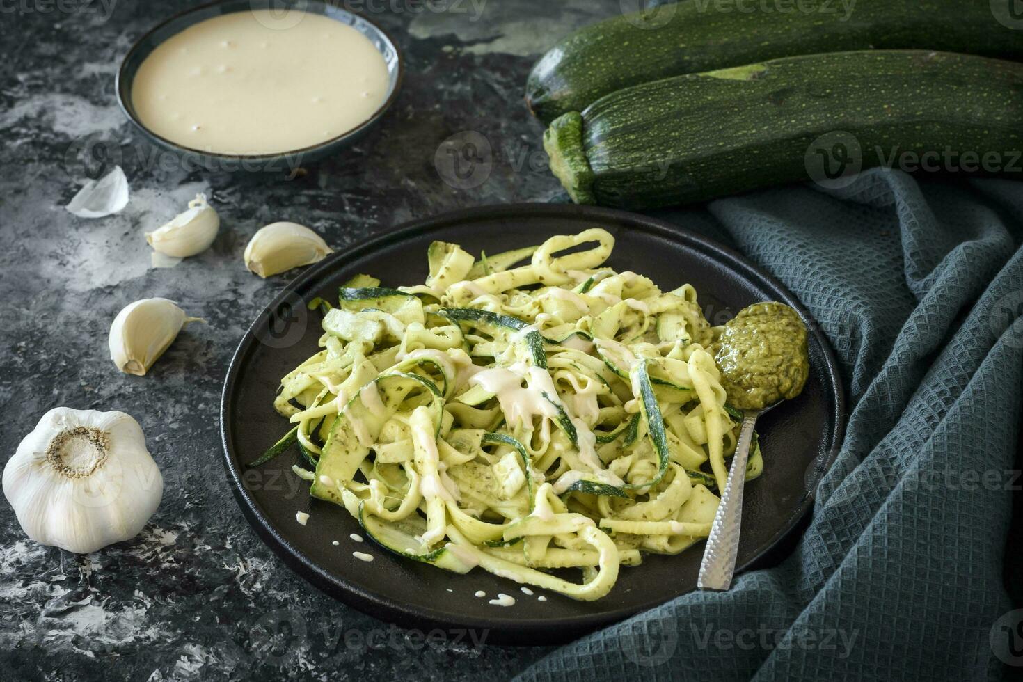 Creamy zucchini pesto photo