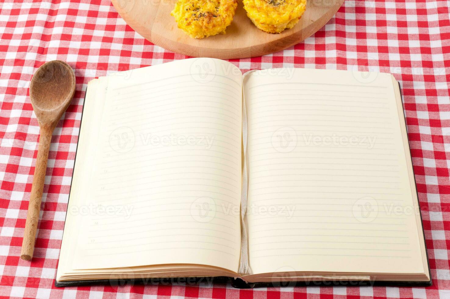 libro de recetas en blanco foto