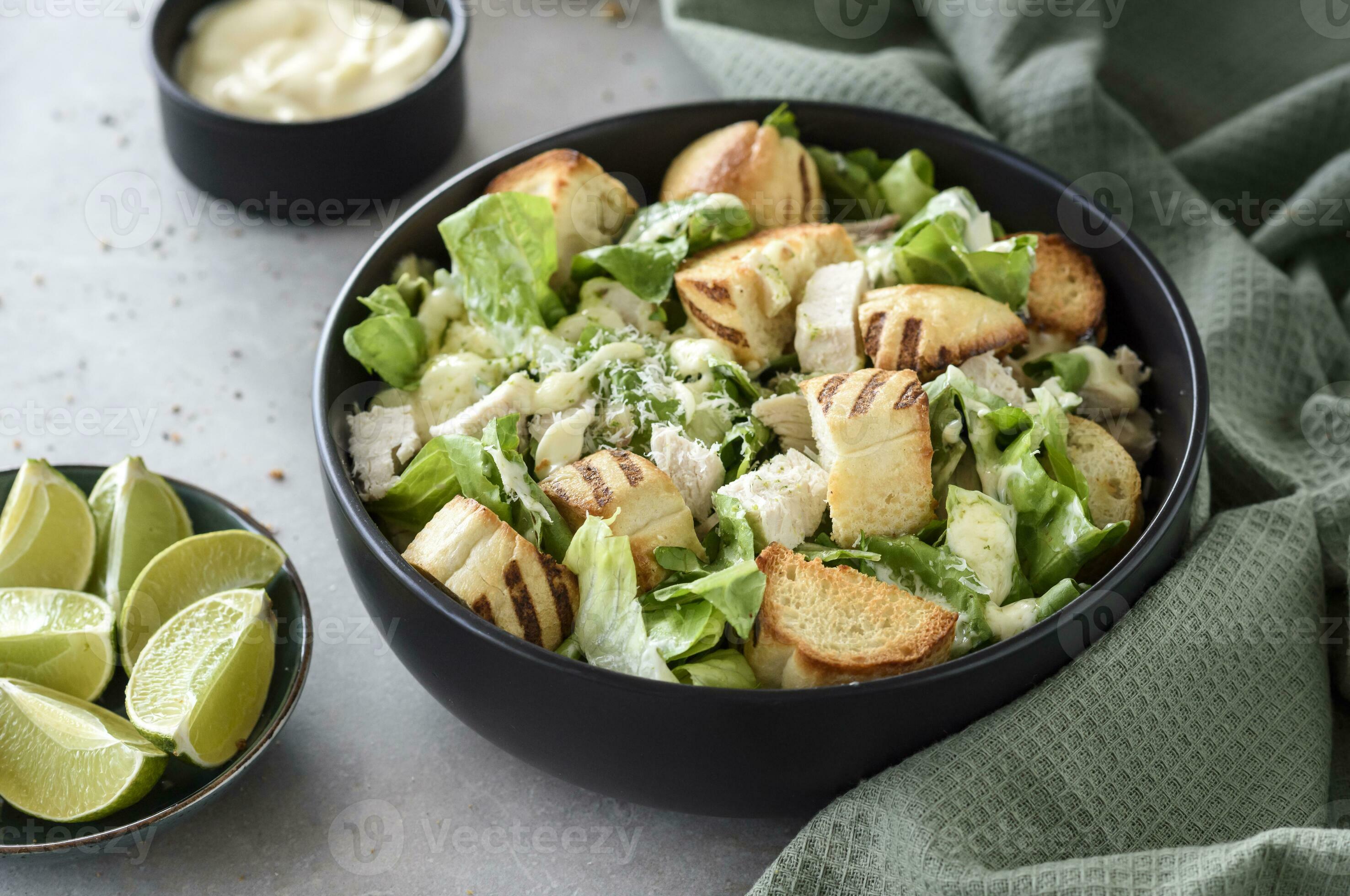 easy Caesar salad 23303255 Stock Photo at Vecteezy