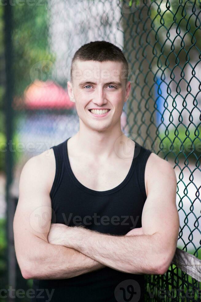 hermoso atleta hombre en ocio hora foto