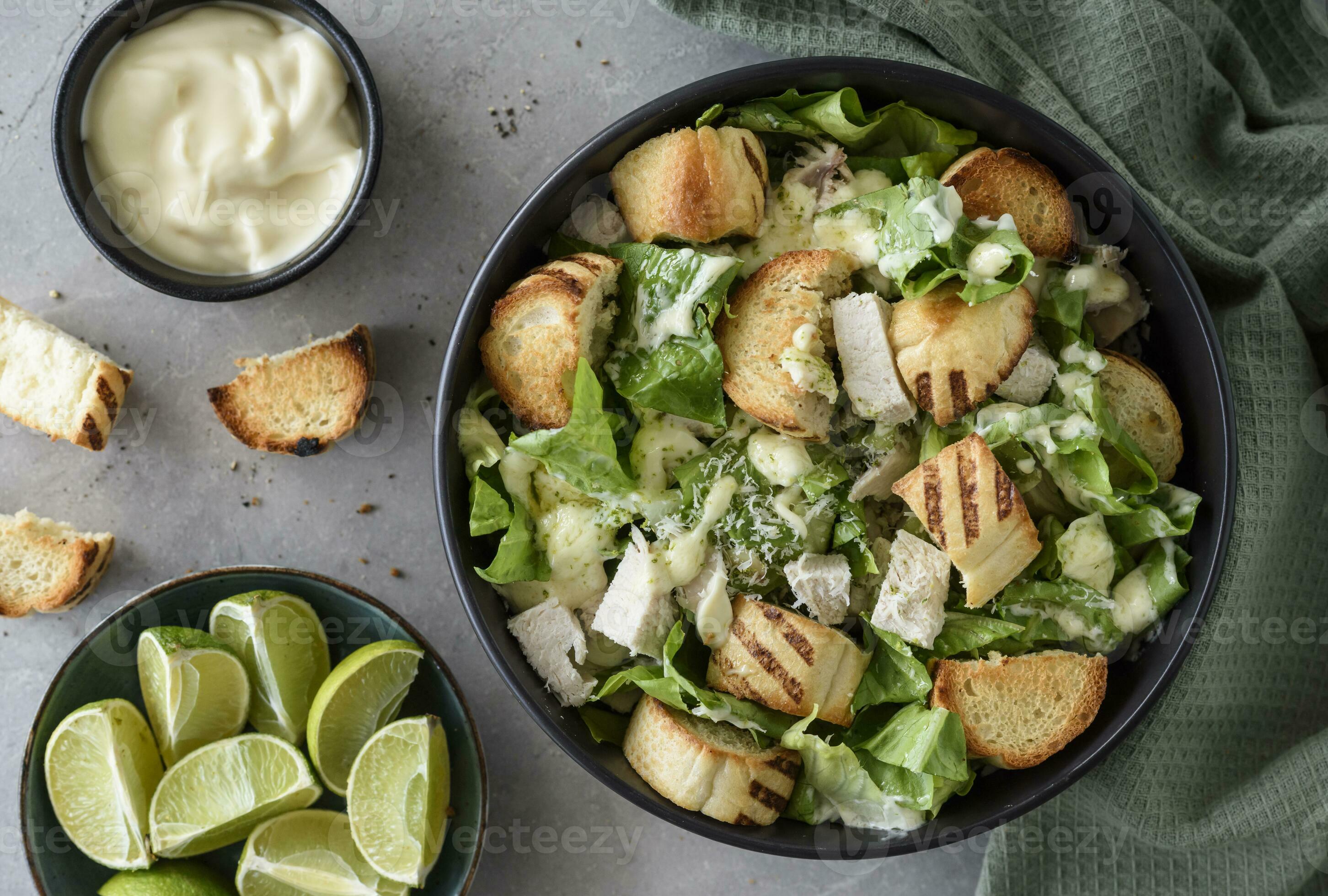 easy Caesar salad 23307294 Stock Photo at Vecteezy
