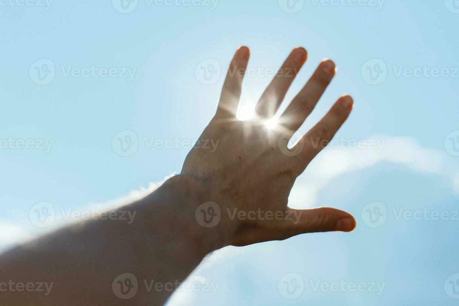 sky freedom hand photo