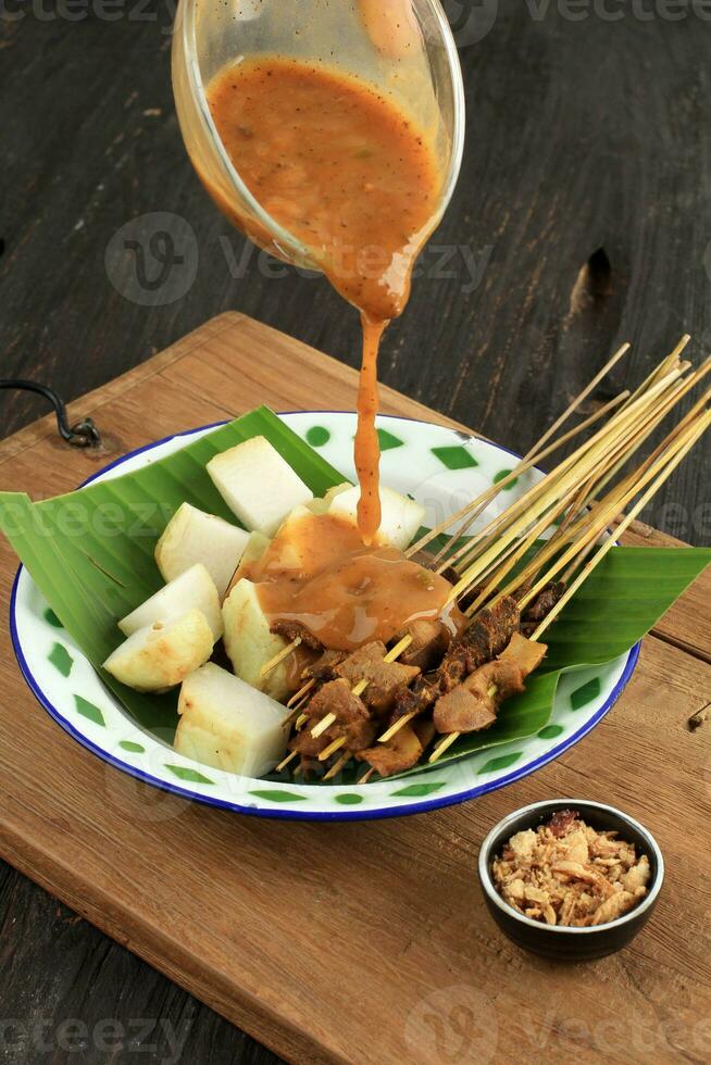 Pour Sate Padang Sauce photo