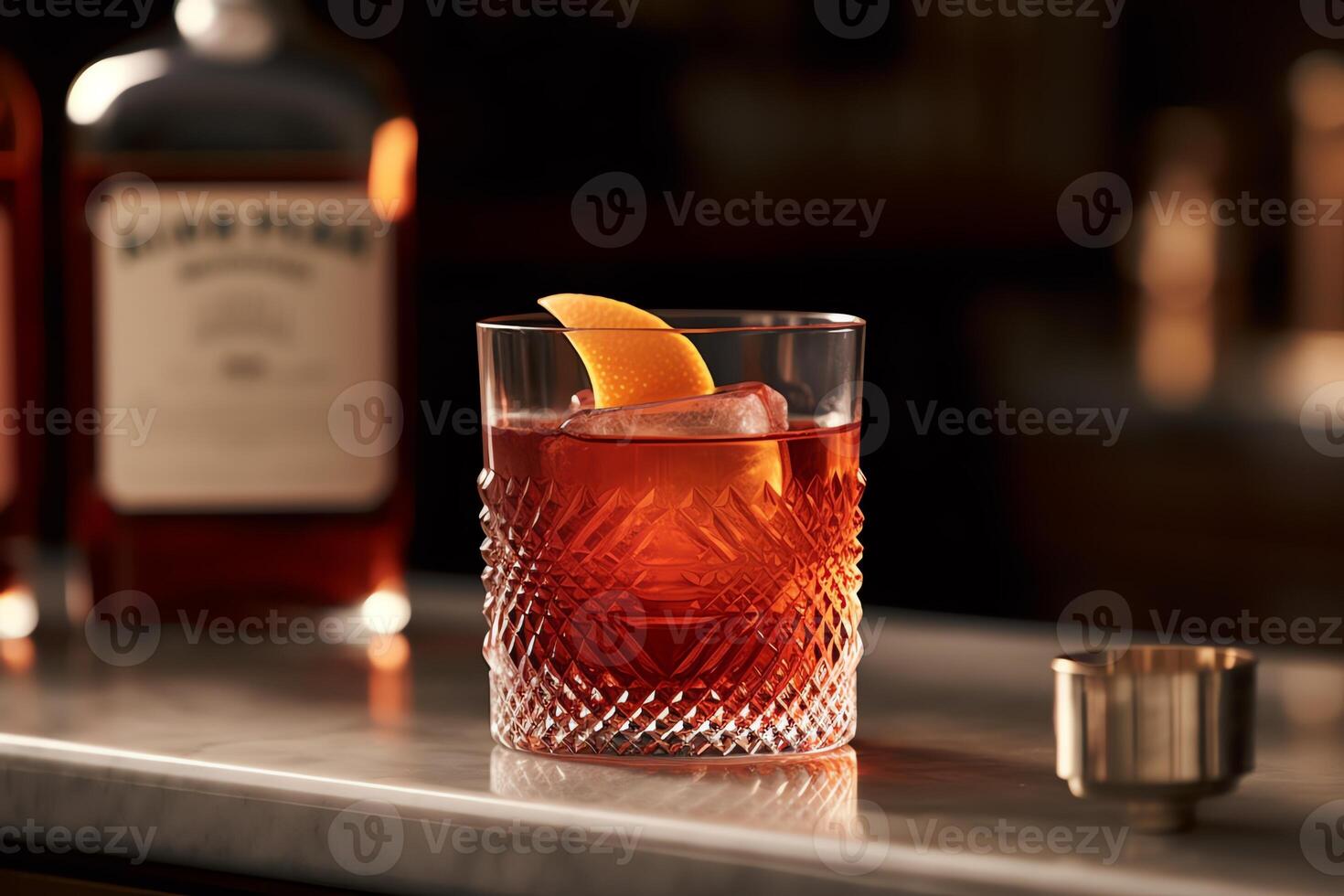 elegante italiano negroni cóctel en mostrador con botella y guarnación. ai generado foto