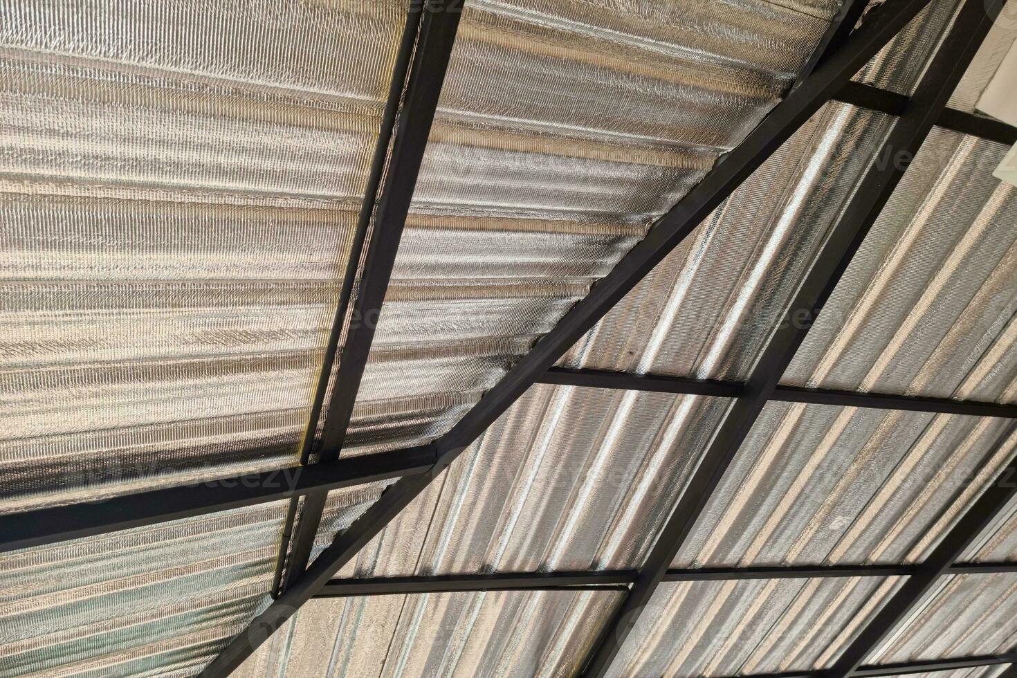 House roof stainless steel sheet and beam structure photo