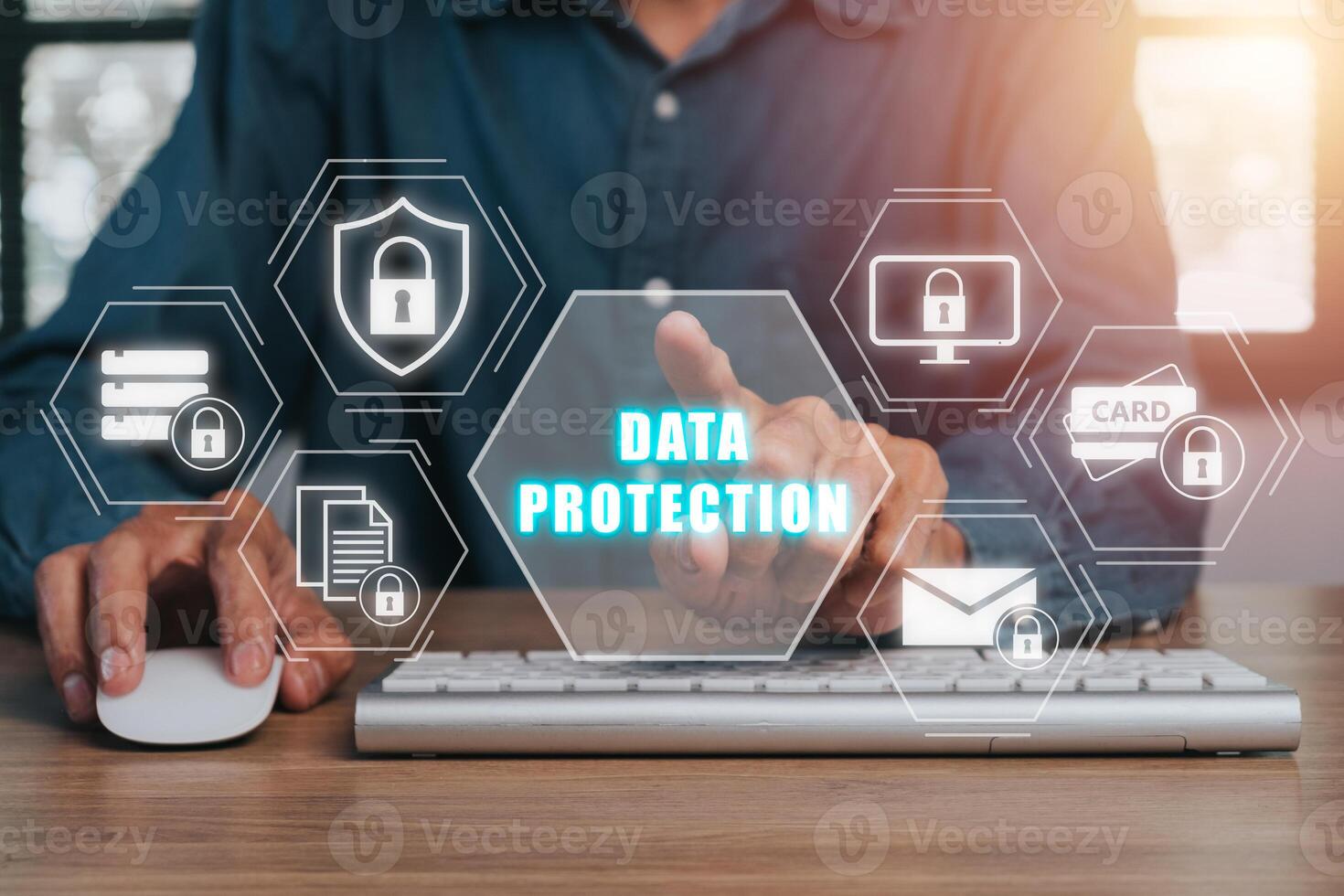 datos proteccion intimidad concepto, empresario proteger datos personal información en virtual interfaz, gdpr, UE. foto