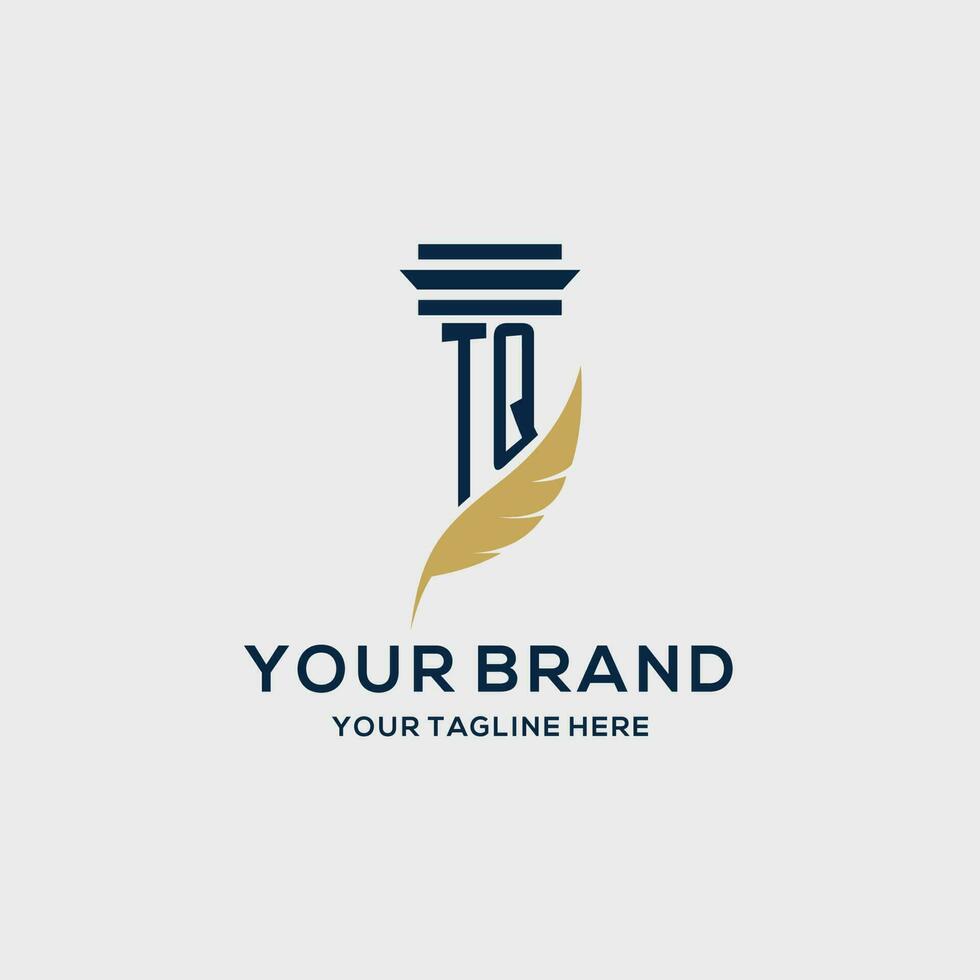 tq monograma inicial logo con pilar y pluma diseño vector