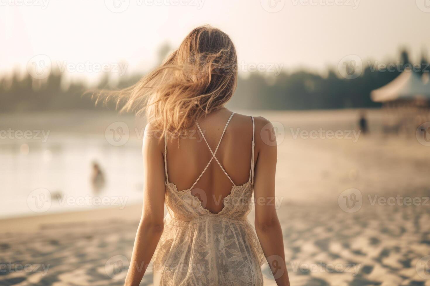 hermosa niña en un vestir camina a lo largo el arenoso playa espalda ver generativo ai foto