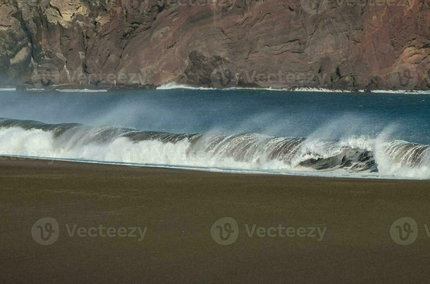Sea with waves photo