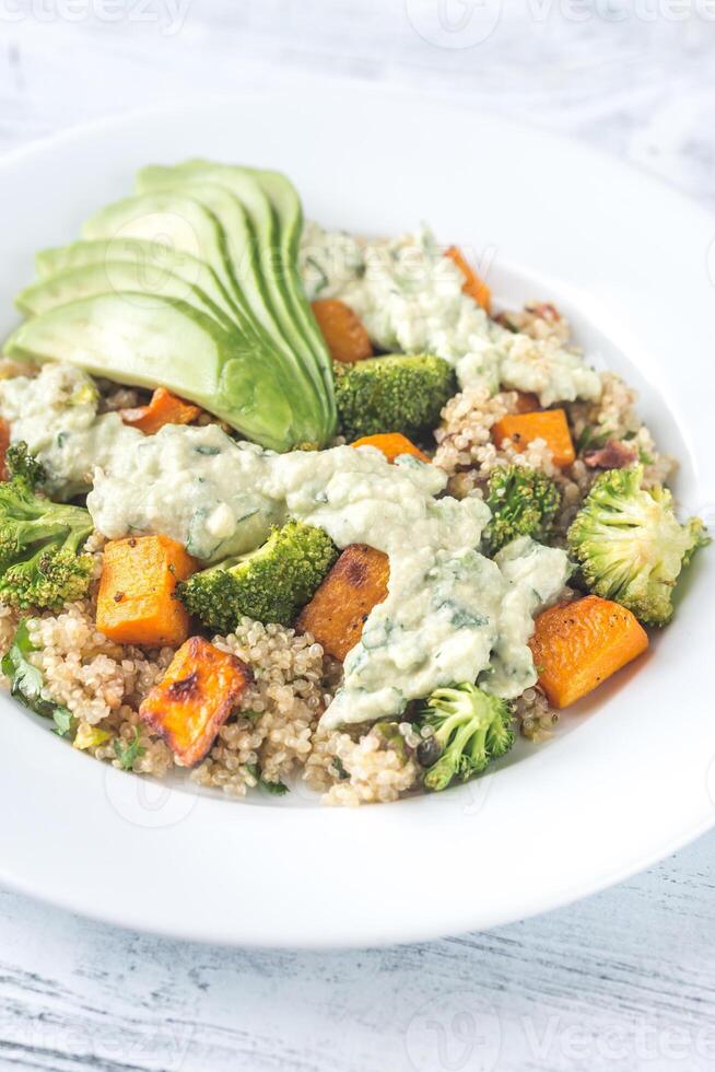 Quinoa salad with roasted vegetables and fresh avocado 23491090 Stock