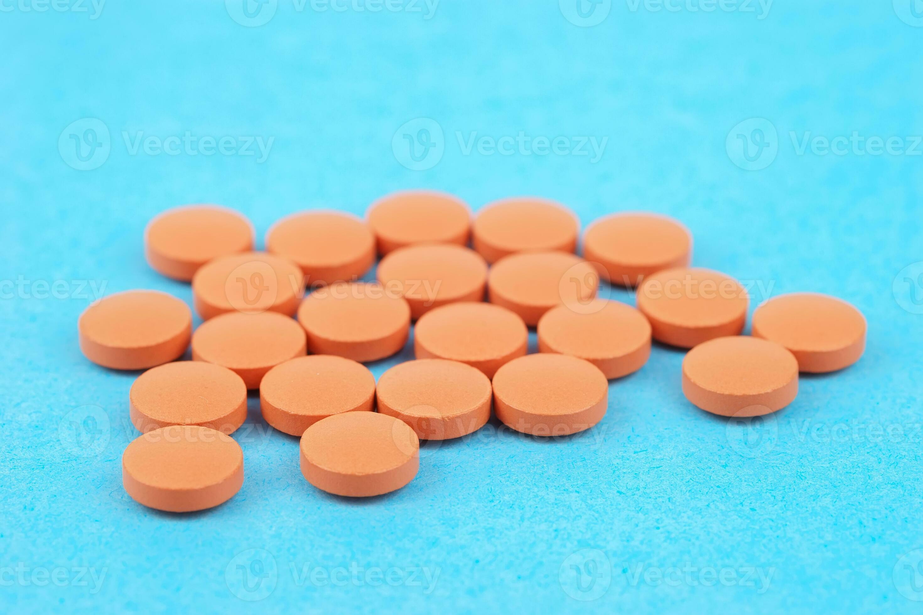 White Round Pill M - kx3xu1e