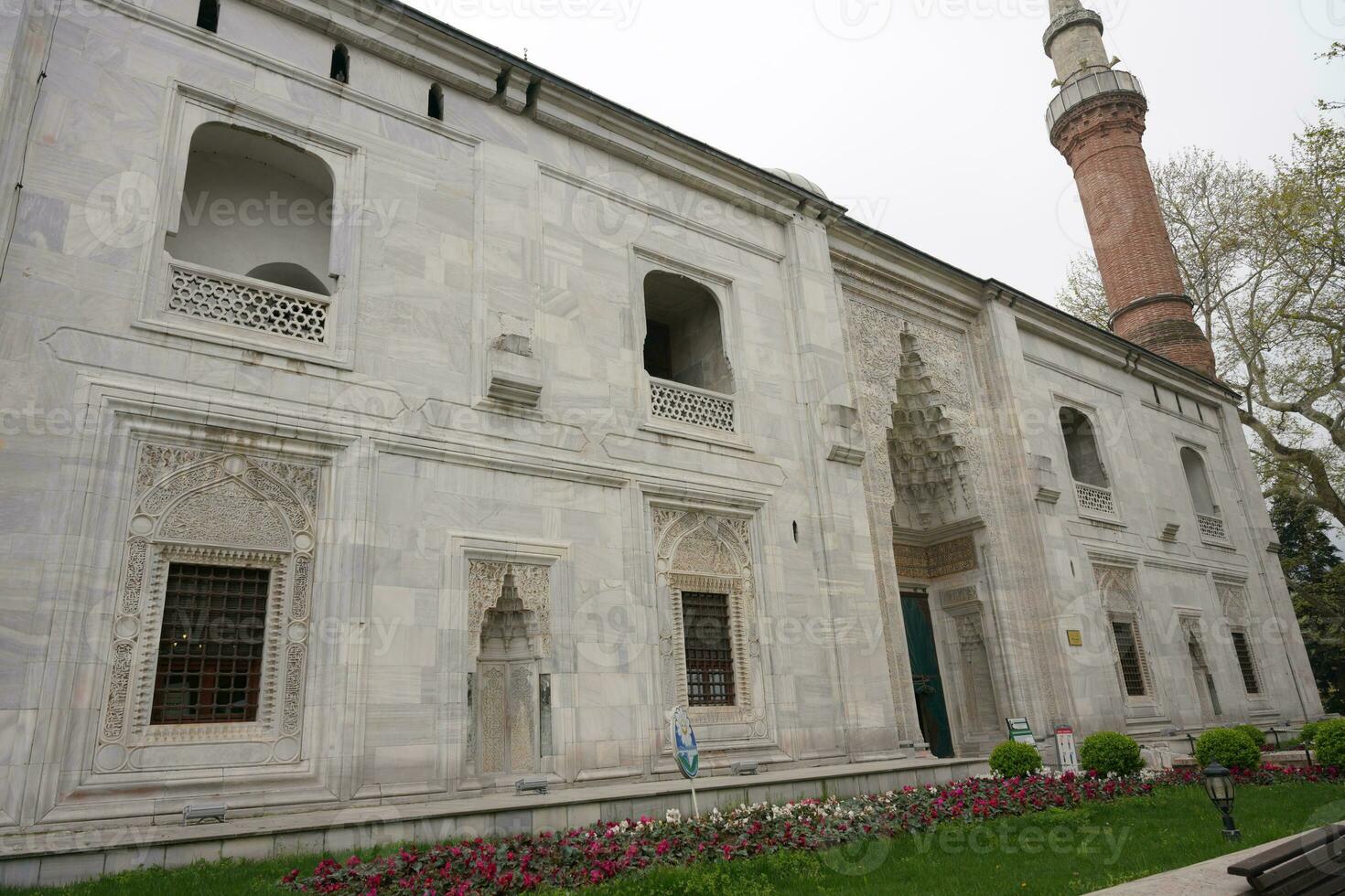 Yesil Mosque in Bursa, Turkiye photo