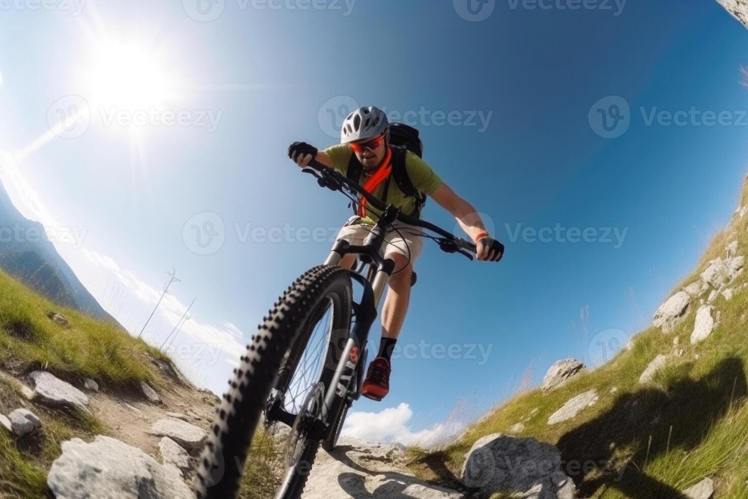 profesional ciclista en protector casco trenes en montaña la carretera. generativo ai foto