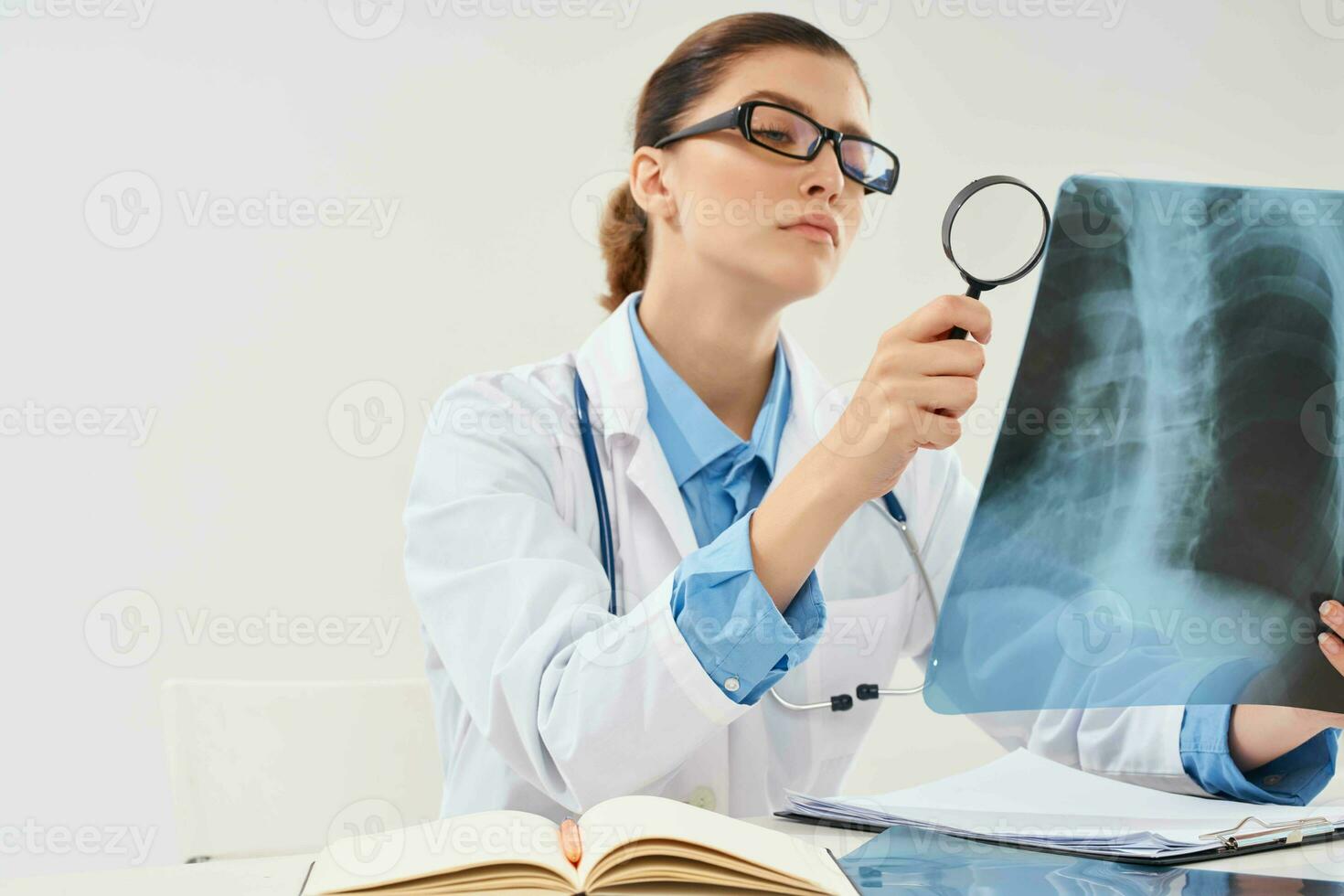 radiologist hospital examination professional x-ray photo