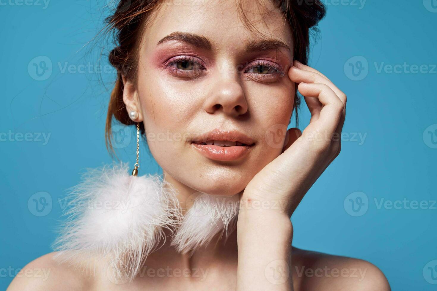 woman with bright makeup naked shoulders glamor fashion photo
