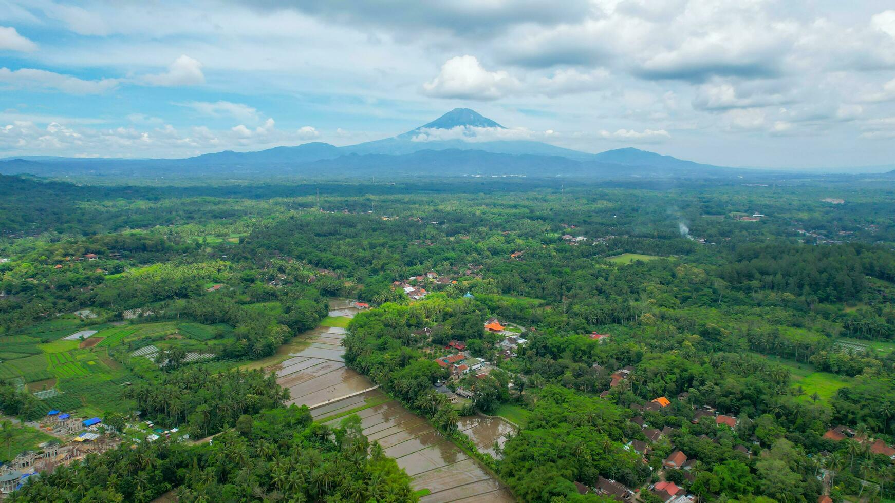 Aerial view of Al Aqsa Klaten Mosque. It is the largest mosque in Southeast Asia. Klaten - Indonesia. December 6, 2021 photo