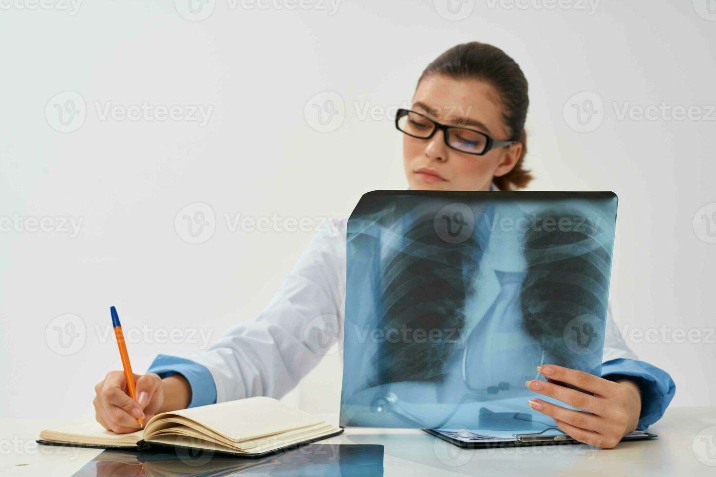 doctor radiologist x-ray research hospital diagnosis photo