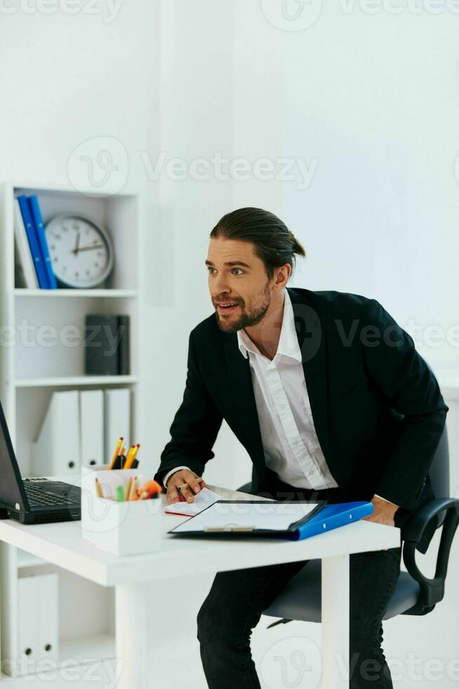 businessmen work in front of laptop emotions Lifestyle photo