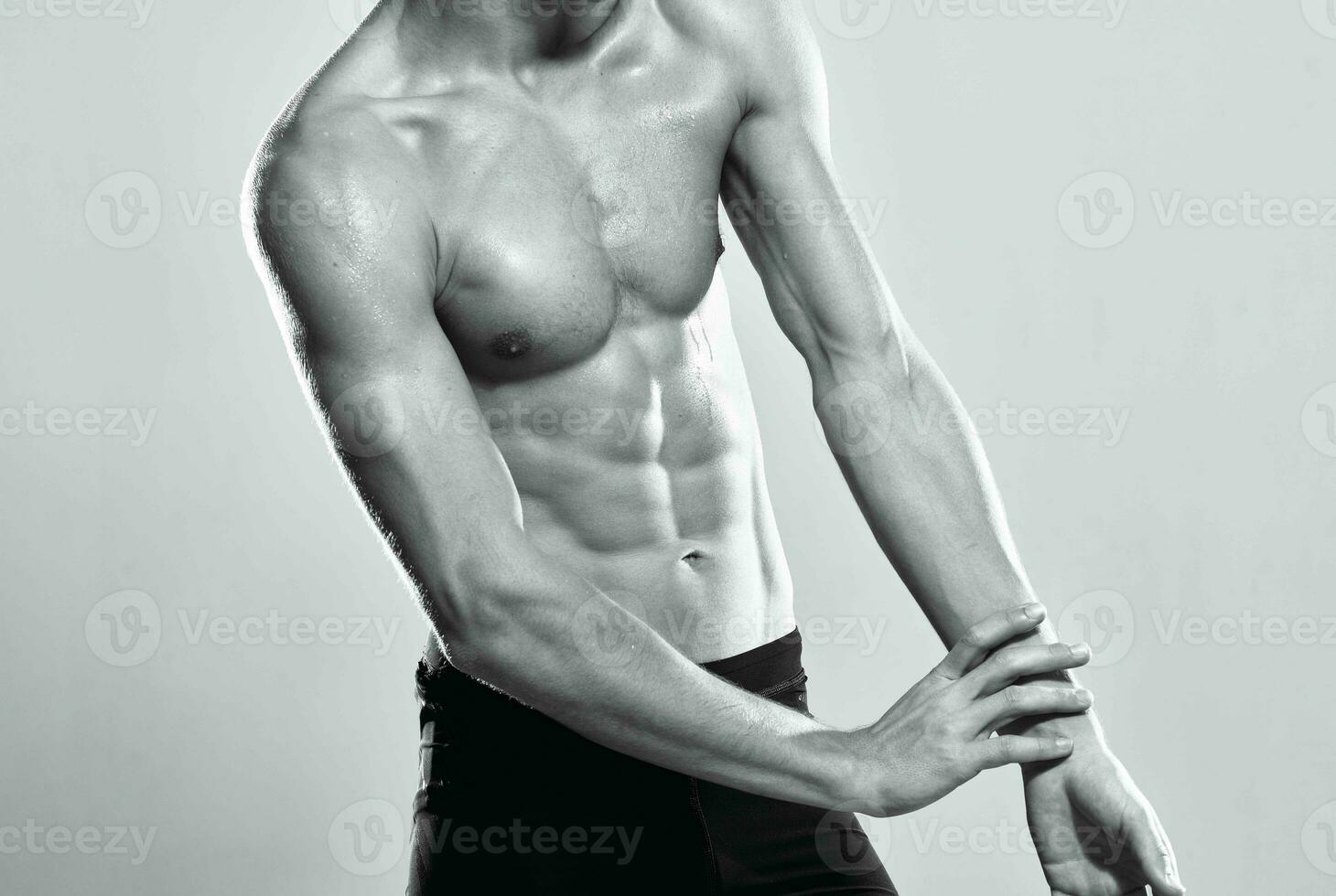abs workout bodybuilder workout motivation cropped view posing photo