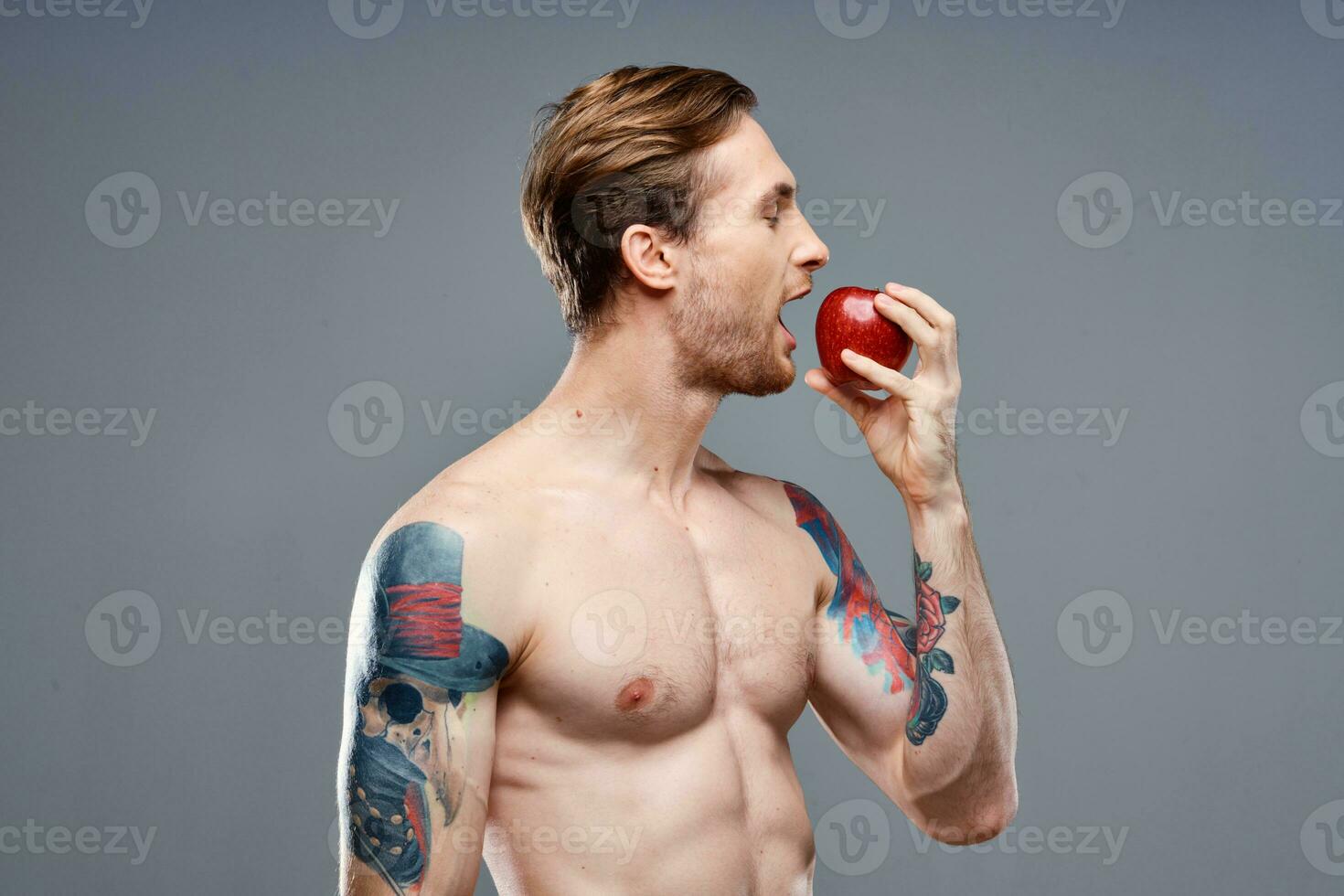 tattooed man naked torso muscled muscles sport fitness apple health photo