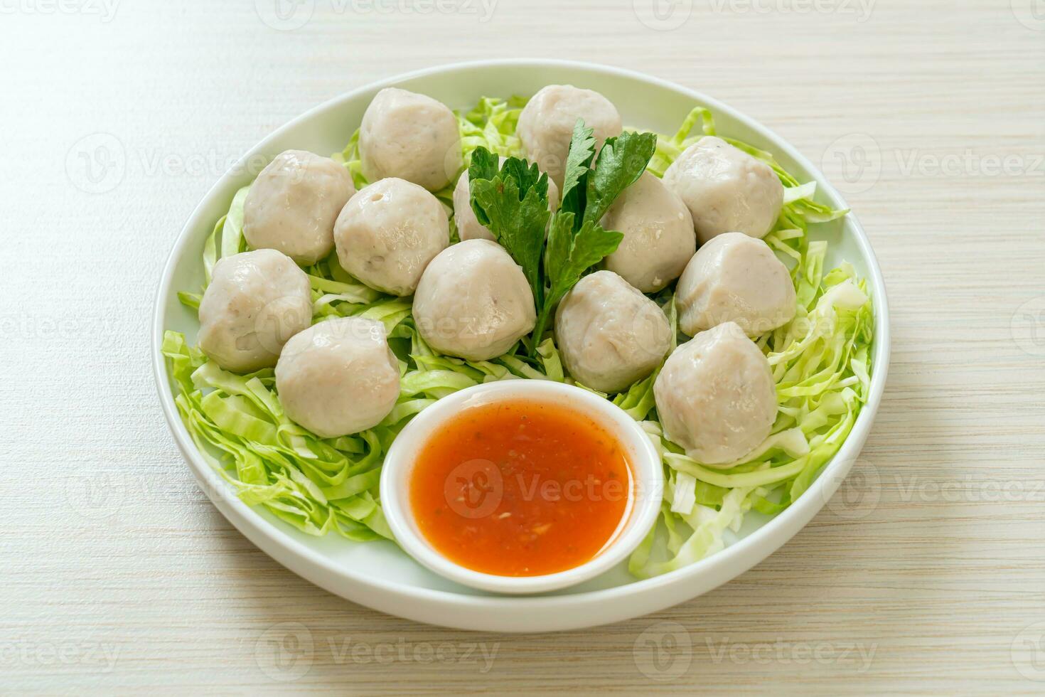 Boiled Fish Balls with Spicy Sauce photo
