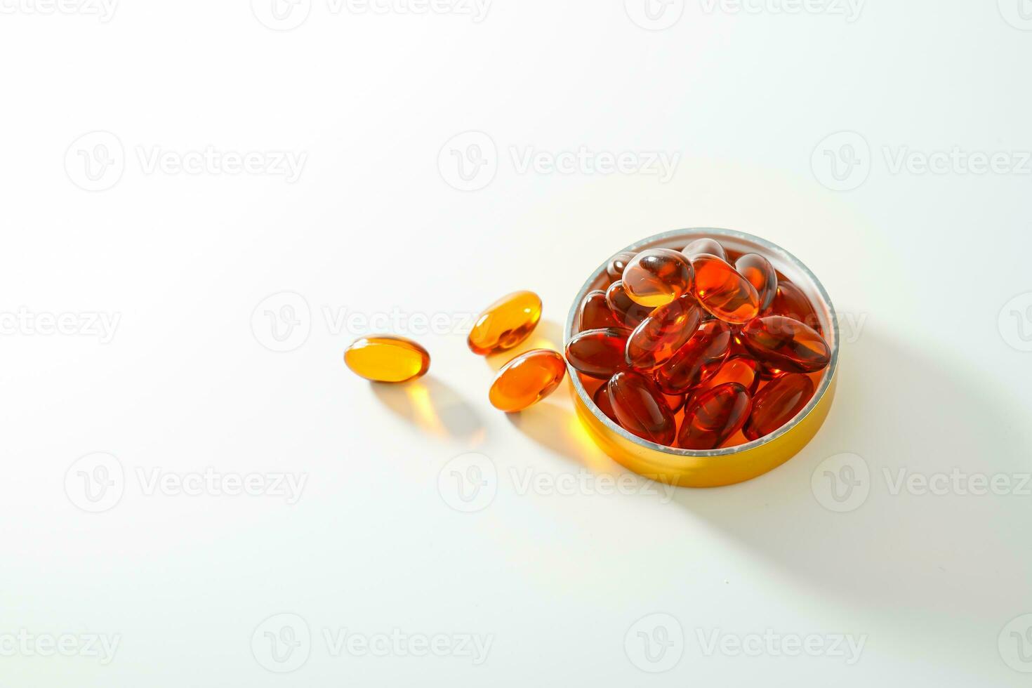 Soft gel, Close up of oil filled capsules, suitable for presenting food supplements, fish oil, omega 3, omega 6, omega 9, vitamin A, vitamin D, vitamin D3, vitamin E, evening primrose oil, photo