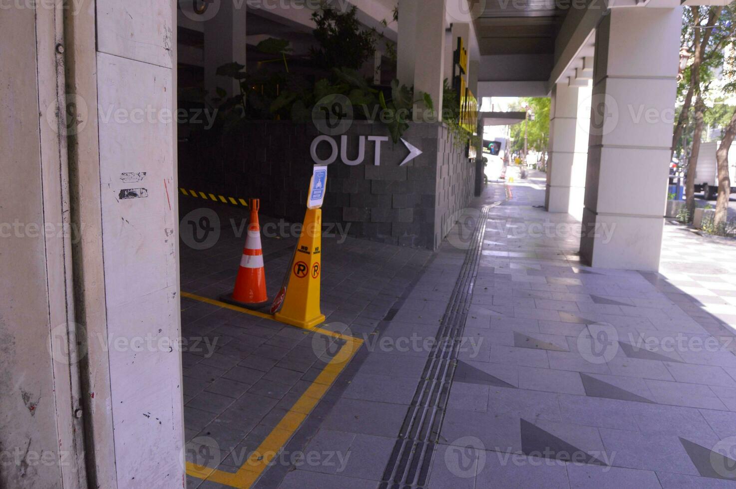 lonely alley way under the building photo