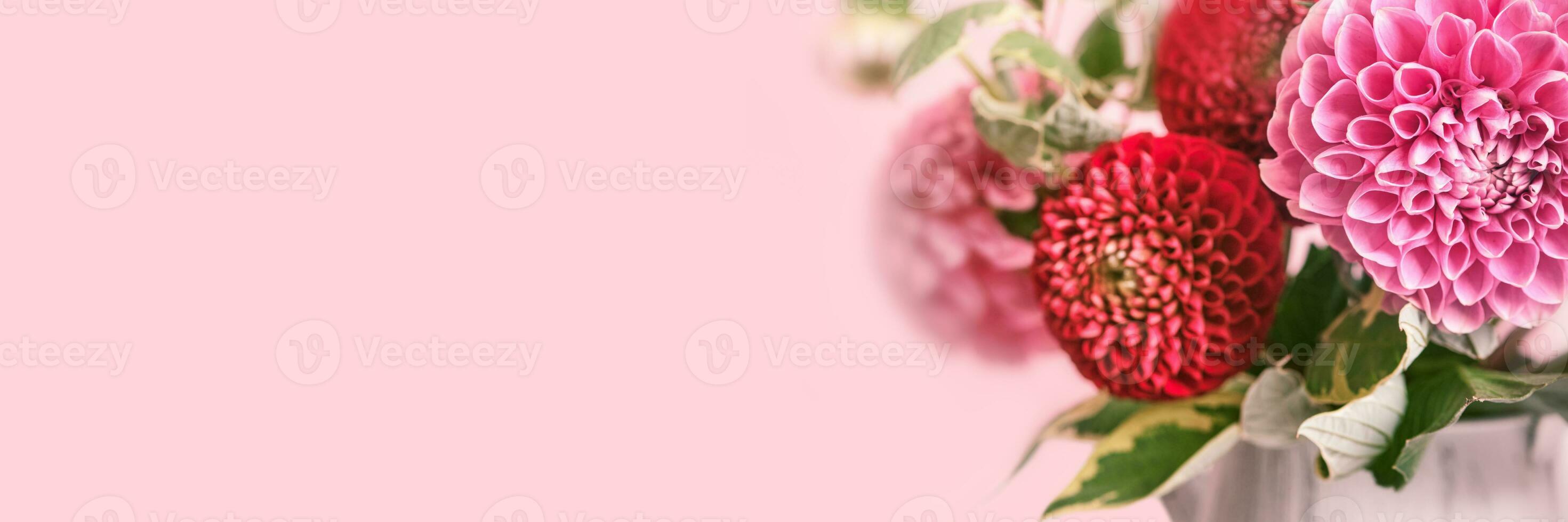 Banner with Autumn bouquet of beautiful flowers. Autumn festive decoration in pink colors, selective focus photo