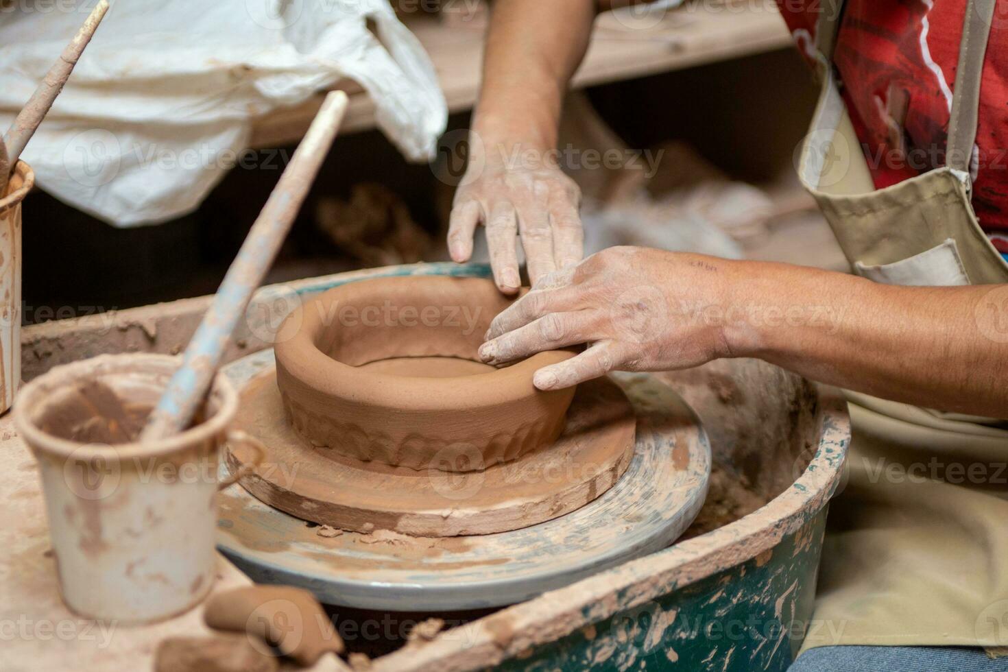 Crafting a ceramic bowl photo