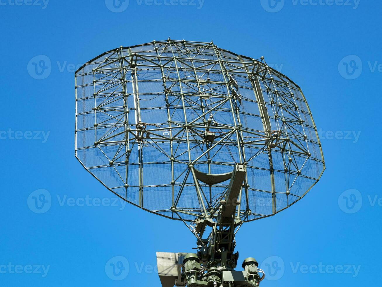 Large military antenna photo