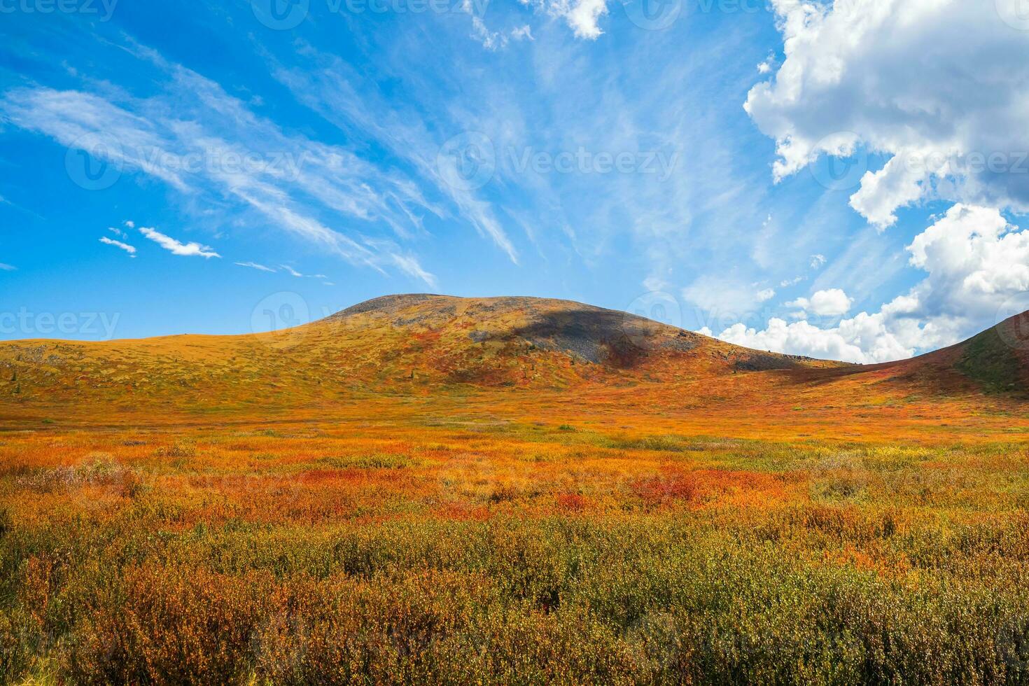 Minimalistic beautiful mountain scenery with golden light on slo photo