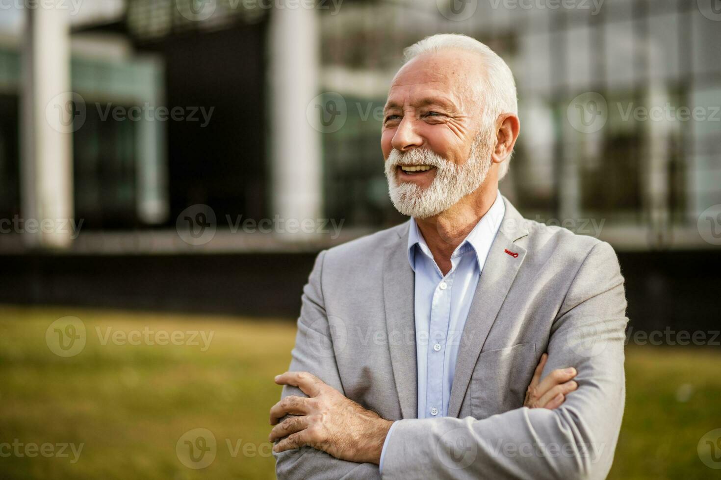 retrato de un mayor empresario foto