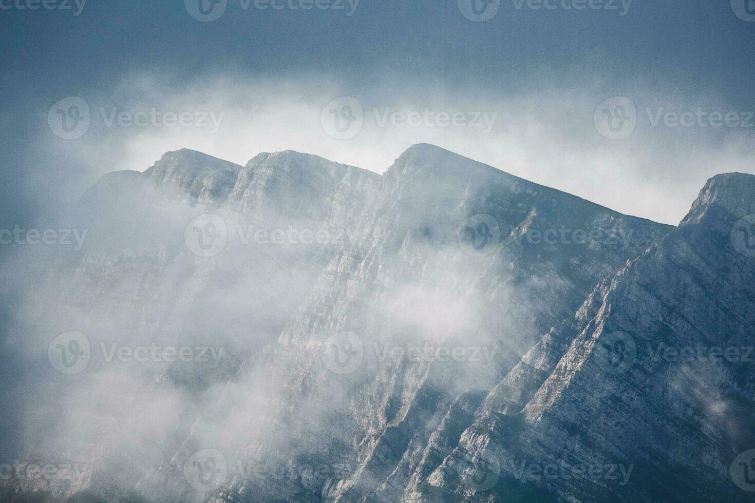 Scenic mountain view photo