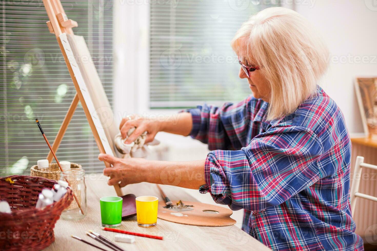 A woman painting photo