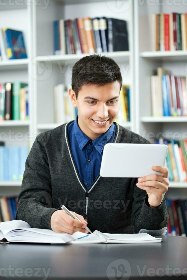 A student in the library photo