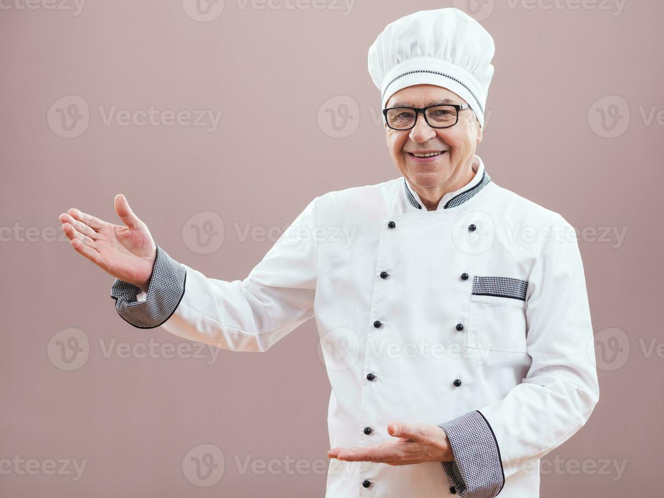 retrato de un mayor cocinero foto