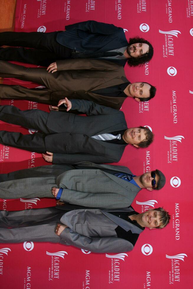 Unidentified arriving at the 44th Academy of Country Music Awards at the MGM Grand Arena in Las Vegas NV on April 5 2009 2009 Kathy Hutchins Hutchins Photo
