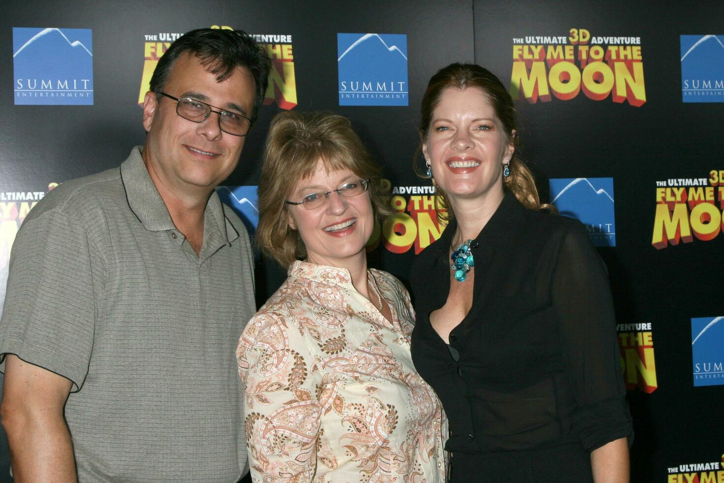 Michelle Stafford with sister and her guest arriving at the premiere of Fly Me To The Moon at the Directors Guild Theater in Los Angeles CA August 3 2008 2008 Kathy Hutchins Hutchins Photo