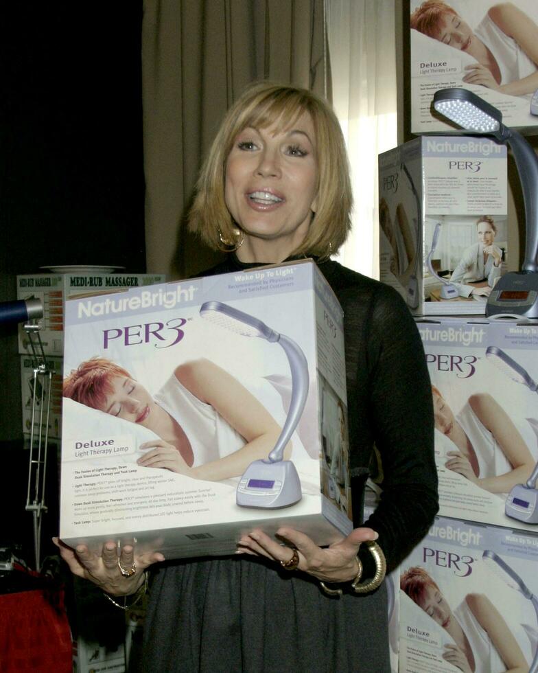 Leeza Gibbons GBK Emmy Gifting Suite Hollywood Roosevelt Hotel Los Angeles CA September 13 2007 2007 Kathy Hutchins Hutchins Photo