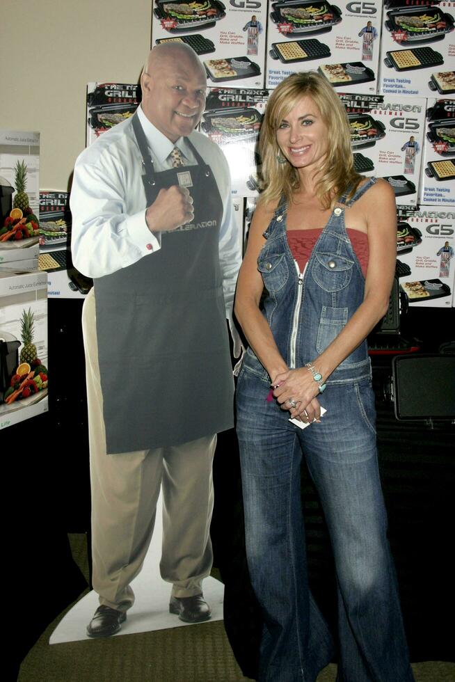 eileen Davidson GBK Emmy Gifting Suite Hollywood Roosevelt Hotel Los Angeles CA September 13 2007 2007 Kathy Hutchins Hutchins Photo