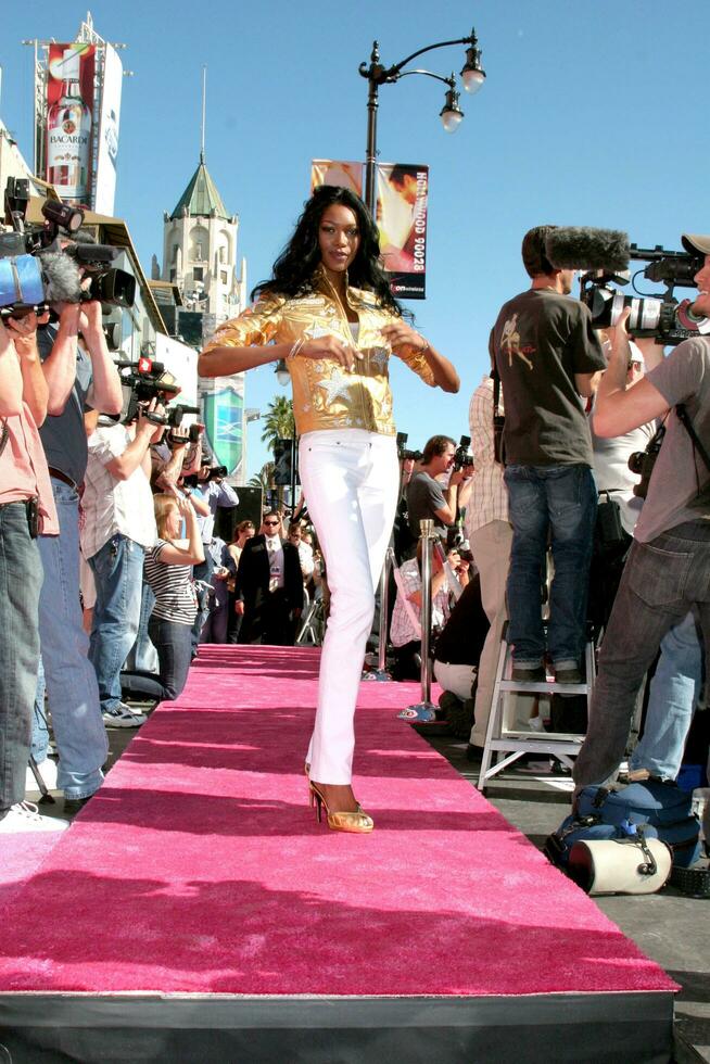 Victoria’s Secret Angels 24003640 Stock Photo at Vecteezy