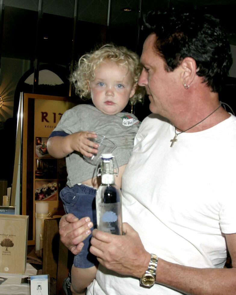 Michael Madsen GBK Emmy Gifting Suite Hollywood Roosevelt Hotel Los Angeles CA September 13 2007 2007 Kathy Hutchins Hutchins Photo
